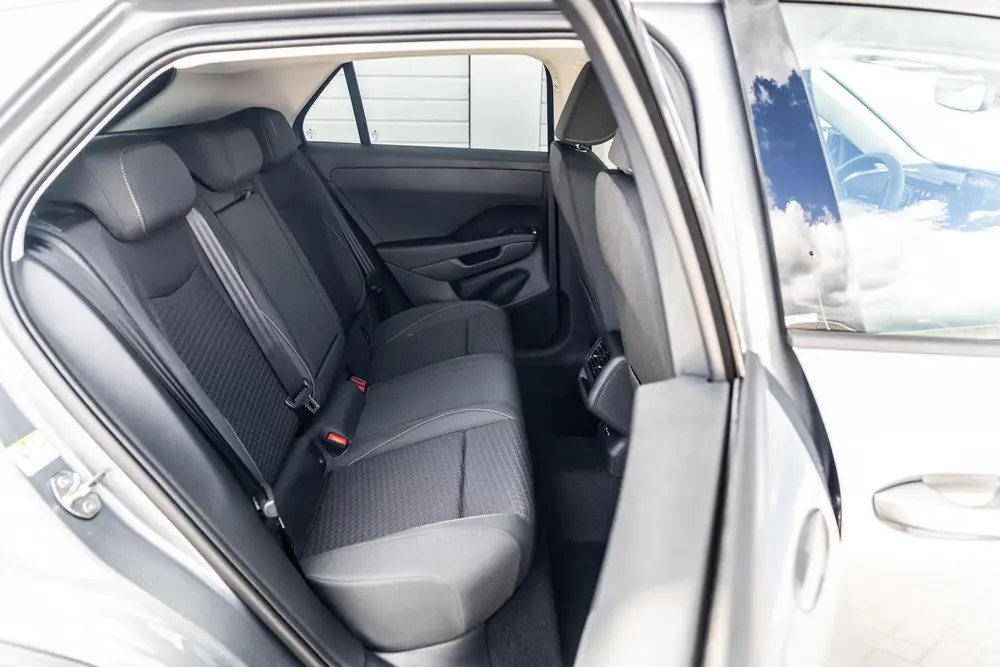 Volkswagen T-Roc 1.5 eTsi 115pk Life First Edition | Tech Pa uit 2026, foto 18