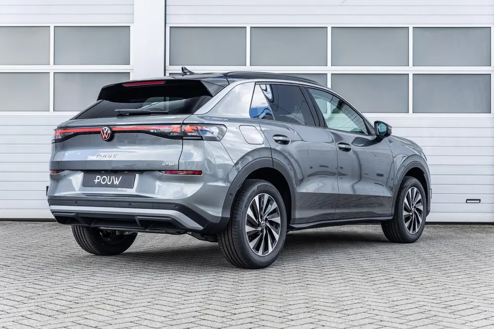 Volkswagen T-Roc 1.5 eTsi 115pk Life First Edition | Tech Pa uit 2026, foto 2