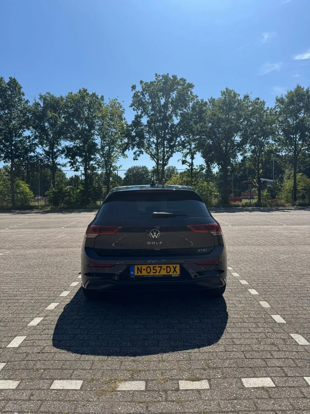 Volkswagen Golf 1.0 Etsi 110pk 7-DSG 2021 Zwart uit 2021, foto 4