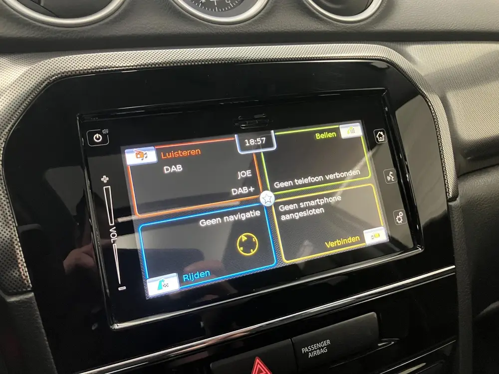 Suzuki Vitara 1.4 Boosterjet Stijl / Dealer Onderhouden / El uit 2019, foto 12