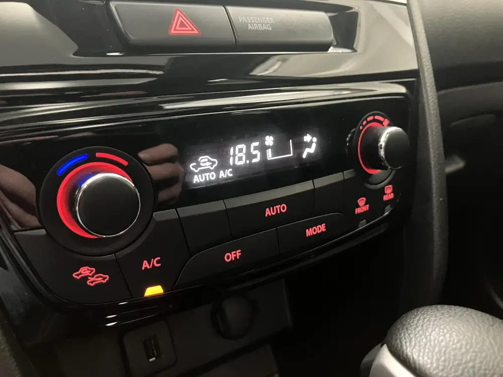 Suzuki Vitara 1.4 Boosterjet Stijl / Dealer Onderhouden / El uit 2019, foto 17