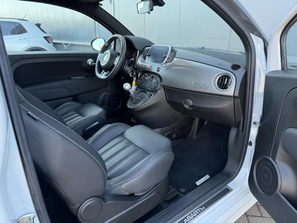 Abarth 595 1.4 T-Jet Turismo 70th Anniversary BEATS | 1e EIG uit 2019, foto 14