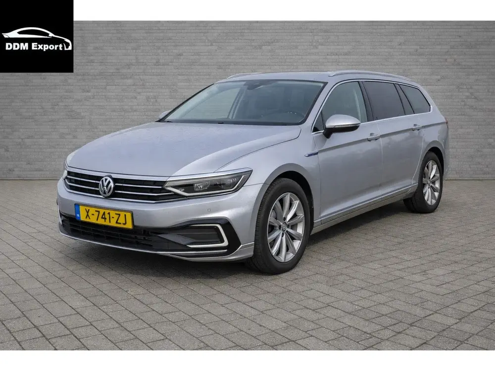 Volkswagen Passat Variant 1.4 TSI PHEV GTE Business NIEUW MO uit 2019