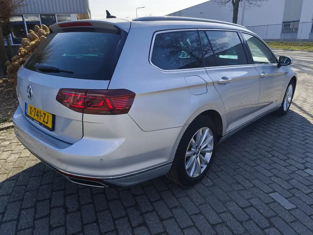 Volkswagen Passat Variant 1.4 TSI PHEV GTE Business NIEUW MO uit 2019, foto 10