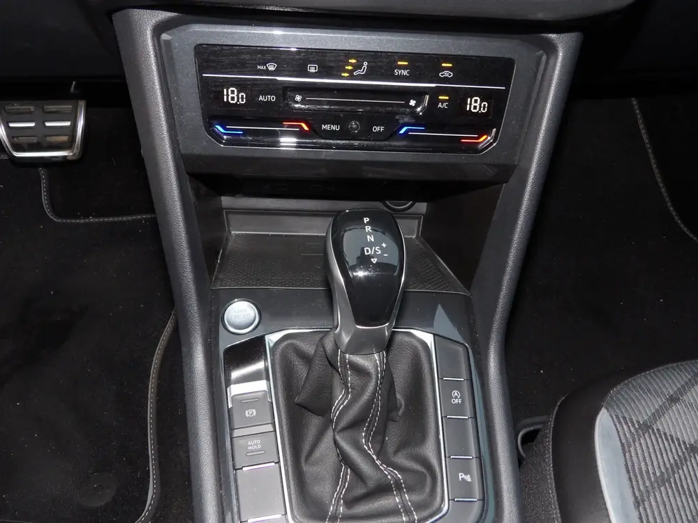 Volkswagen Tiguan 1.5 TSI R-Line Business+ (bj 2022) uit 2022, foto 14