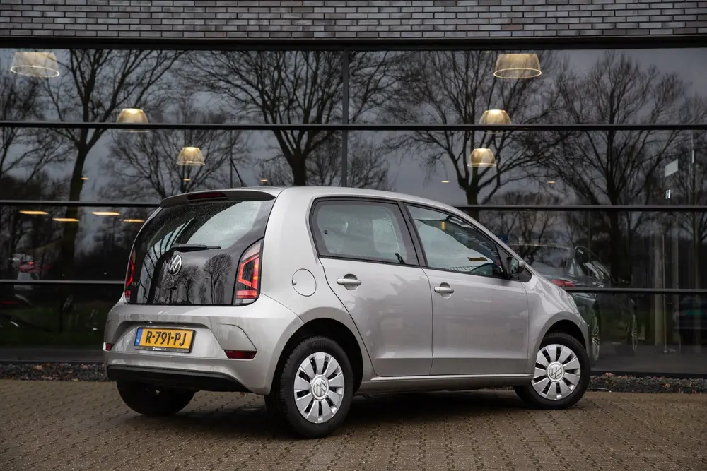 Volkswagen Up! 1.0 , Airco, 5-deurs, NAP, Bluetooth, Start/S uit 2022, foto 2