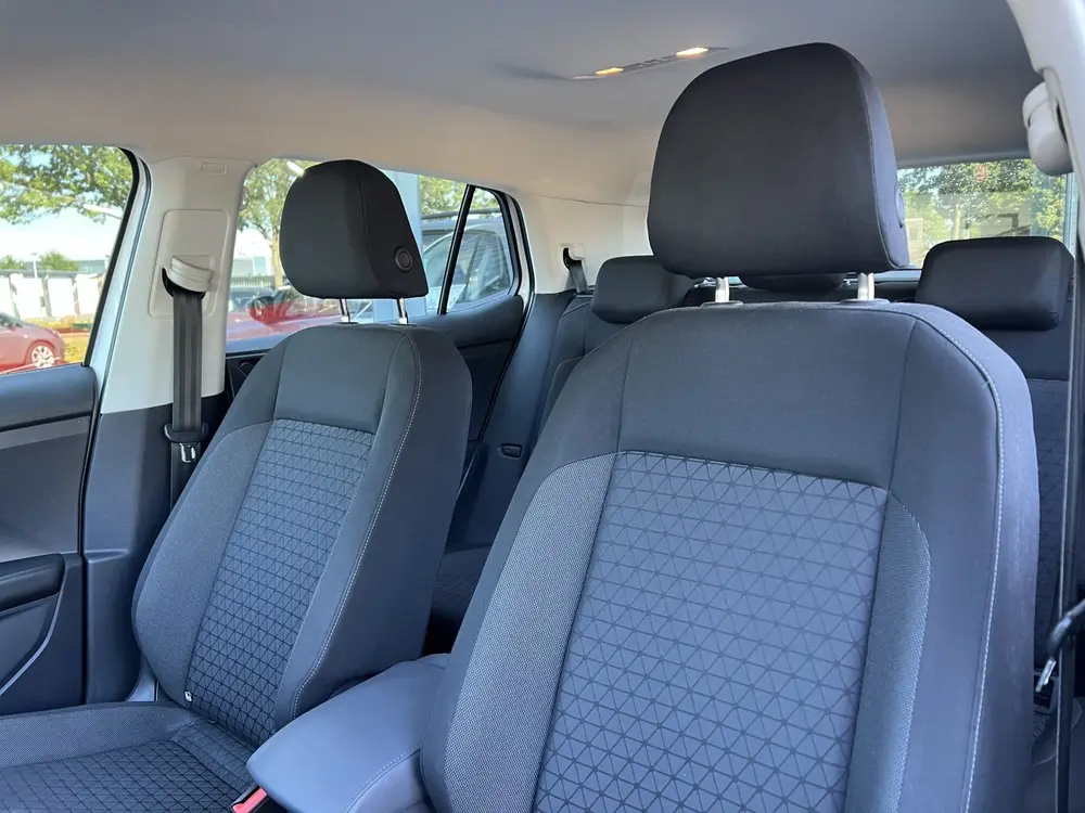Volkswagen T-Cross 1.0 TSI Life | Camera | Apple Carplay | uit 2019, foto 11