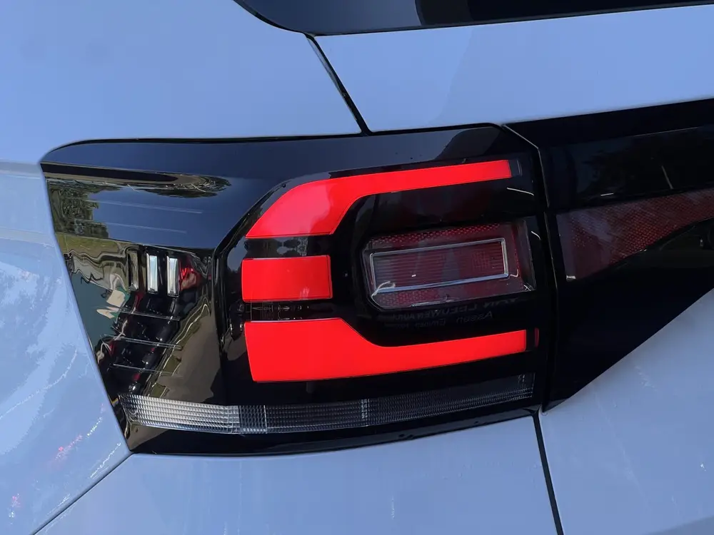 Volkswagen T-Cross 1.0 TSI Life | Camera | Apple Carplay | uit 2019, foto 17