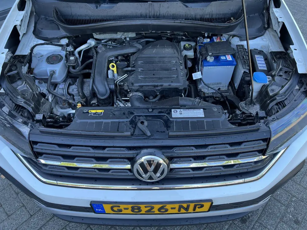 Volkswagen T-Cross 1.0 TSI Life | Camera | Apple Carplay | uit 2019, foto 19