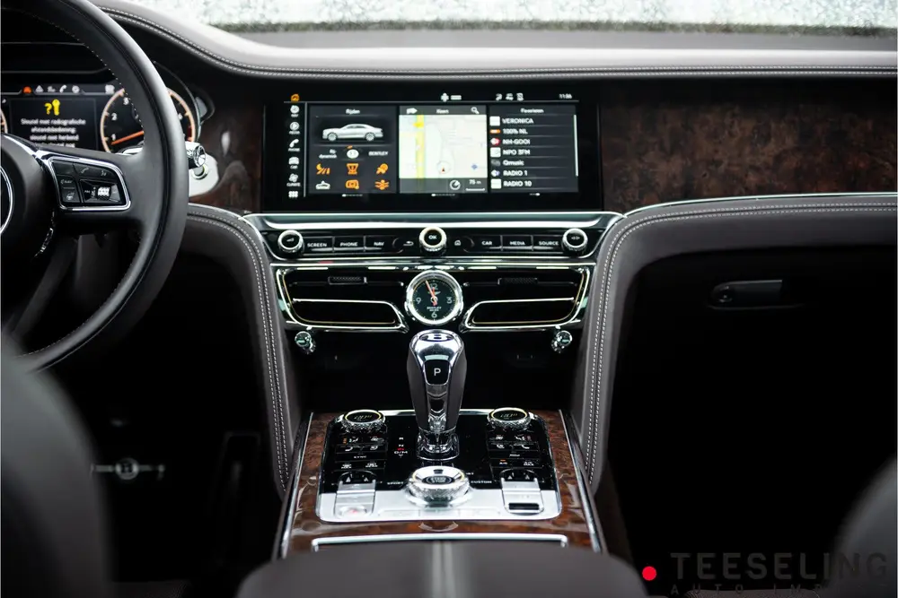 Bentley Flying Spur 4.0 V8 | Extreme Silver | Massage uit 2021, foto 18