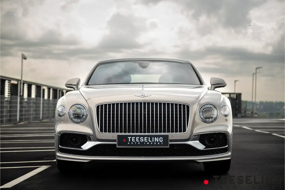 Bentley Flying Spur 4.0 V8 | Extreme Silver | Massage uit 2021, foto 2
