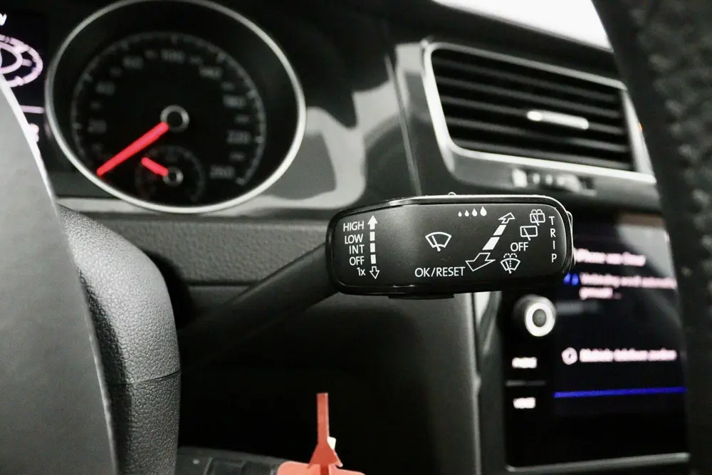 Volkswagen Golf 1.0 TSI Life antraciet uit 2020, foto 18