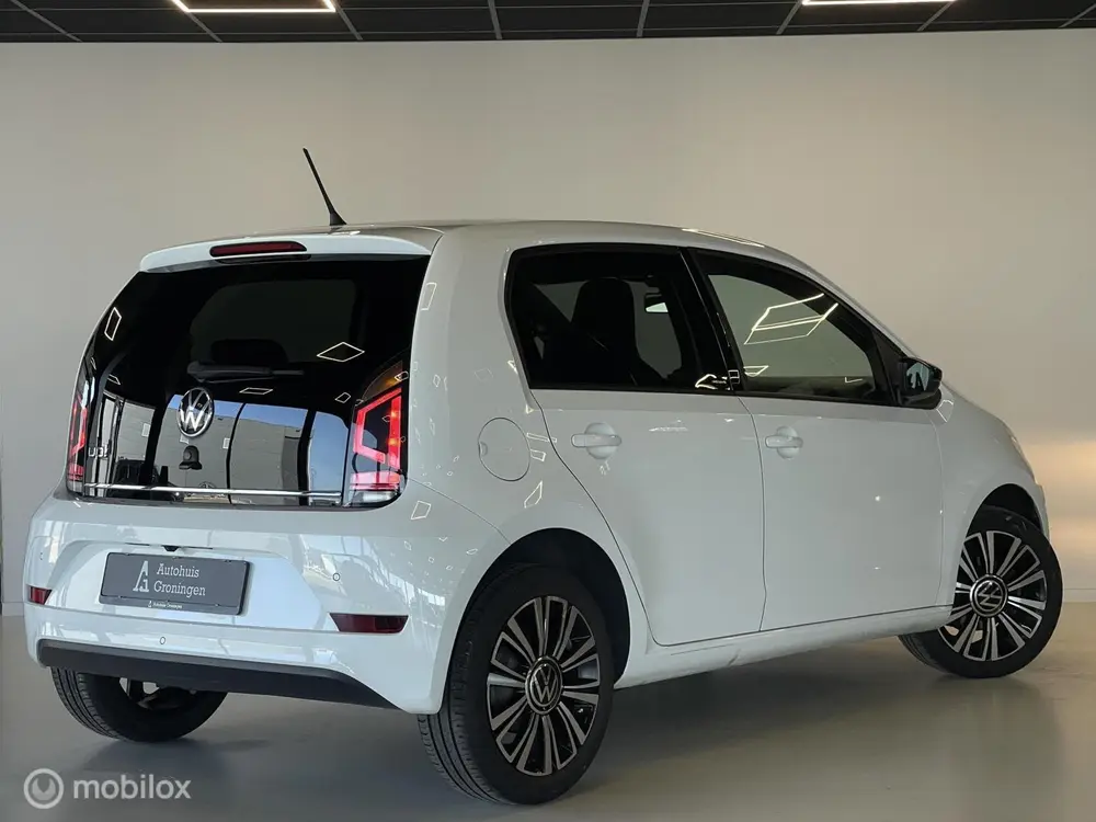 Volkswagen Up! Active | Stoelverwarming | Camera | Cruise | uit 2022, foto 11