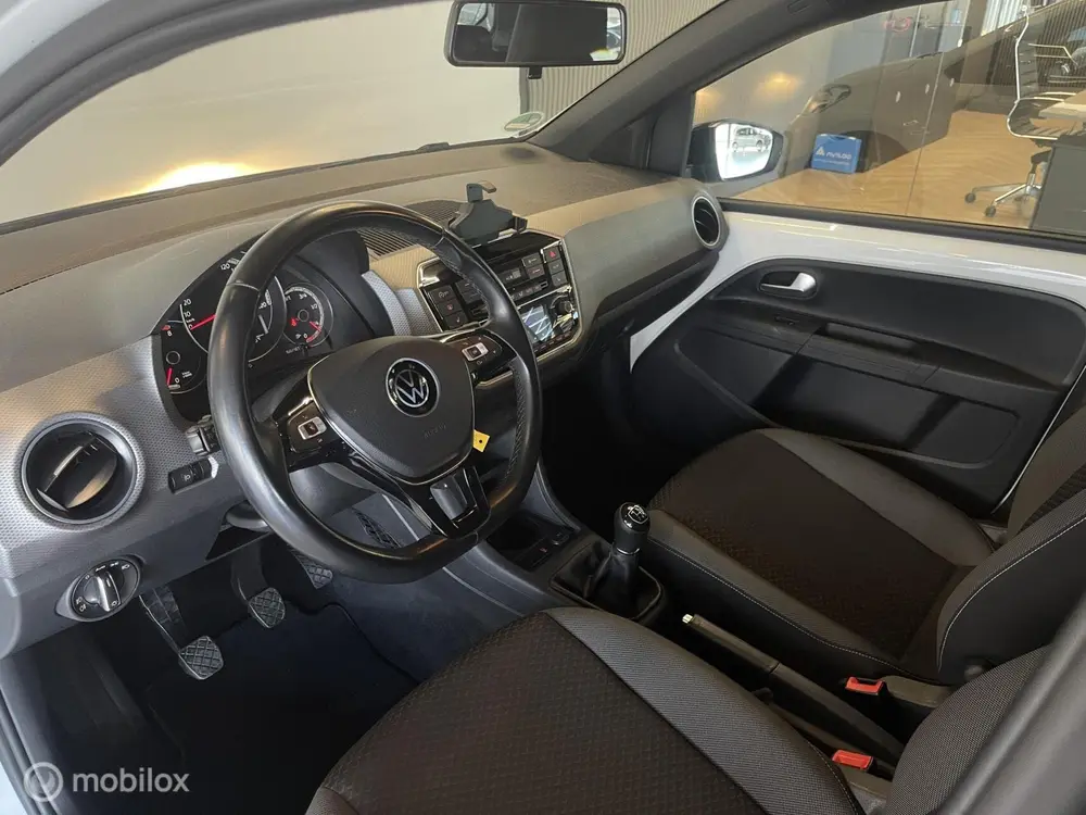 Volkswagen Up! Active | Stoelverwarming | Camera | Cruise | uit 2022, foto 4