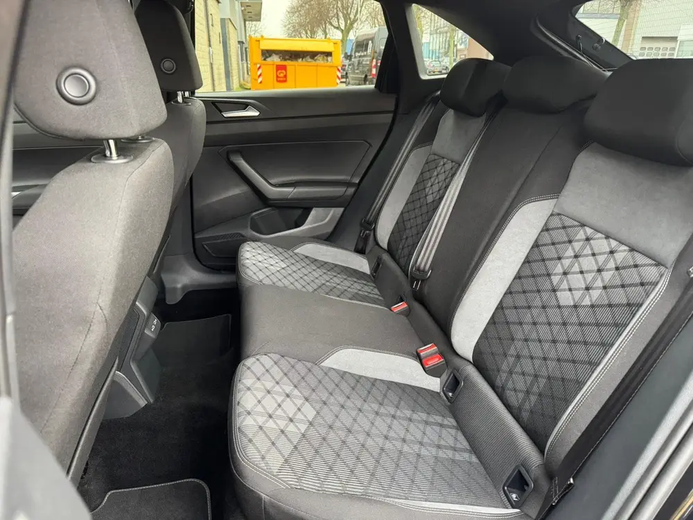 Volkswagen Taigo 1.0 TSI R-Line |Camera |Virtual display |IQ uit 2025, foto 19