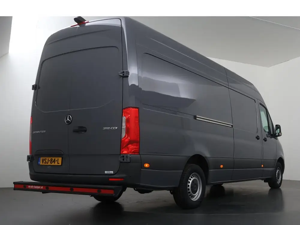Mercedes-Benz Sprinter 319 CDI | Aut. | L3 H2 | KOELWAGEN | uit 2023, foto 2