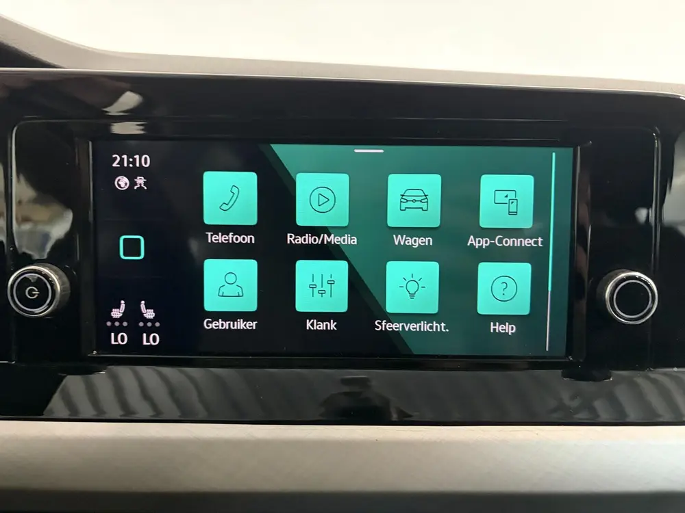 Volkswagen Golf 1.0 eTSI 110pk Automaat Life Climate control uit 2021, foto 18