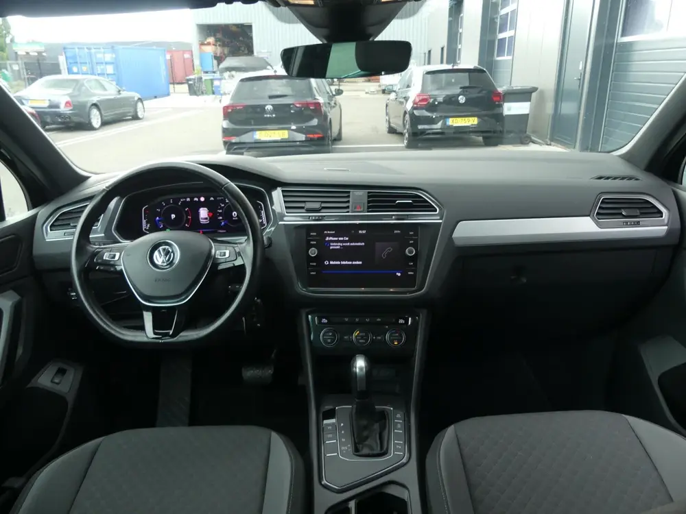 Volkswagen Tiguan 1.5 TSI R-line ACT DSG / Automaat Groot Na uit 2020, foto 10