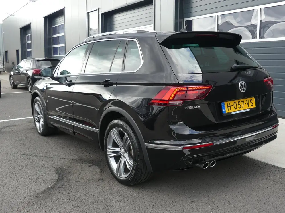 Volkswagen Tiguan 1.5 TSI R-line ACT DSG / Automaat Groot Na uit 2020, foto 5