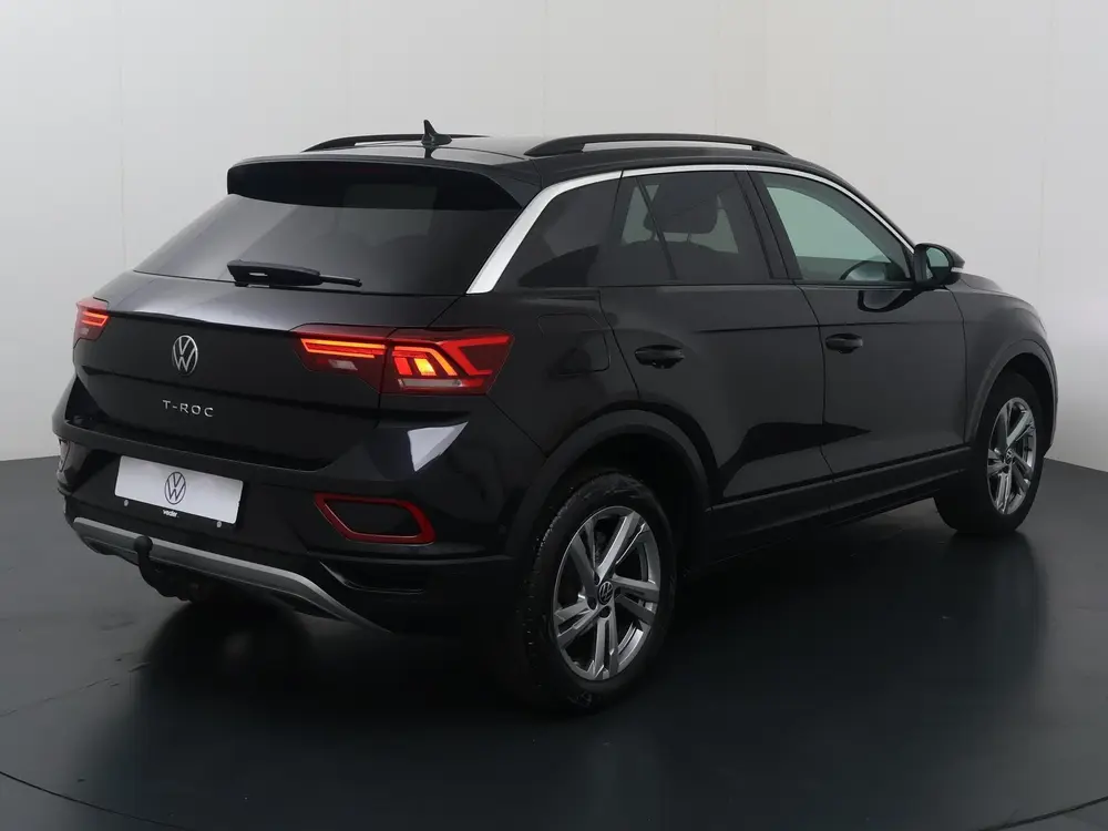 Volkswagen T-Roc 1.0 TSI Life | 110 PK | Trekhaak | Adaptive uit 2022, foto 5