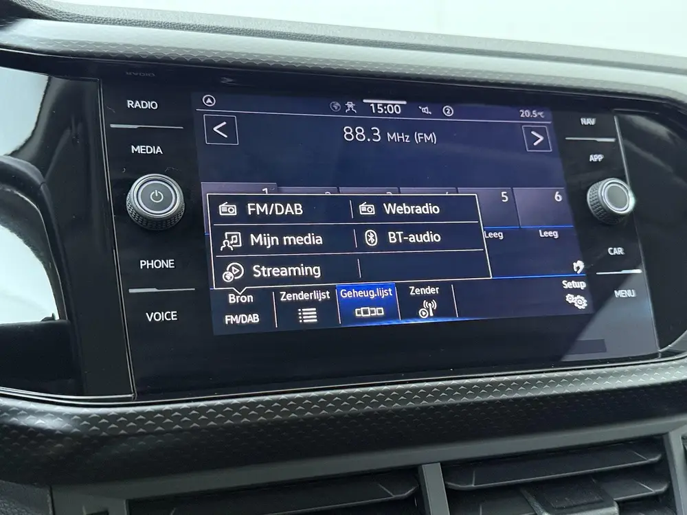 Volkswagen T-Cross 1.0 TSI Life | 95 PK | Climate control | uit 2023, foto 12