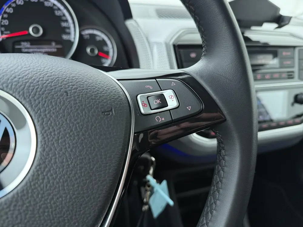 Volkswagen E-Up! e-up! | 83 PK | SoH 89% | Automaat | Achter uit 2022, foto 10