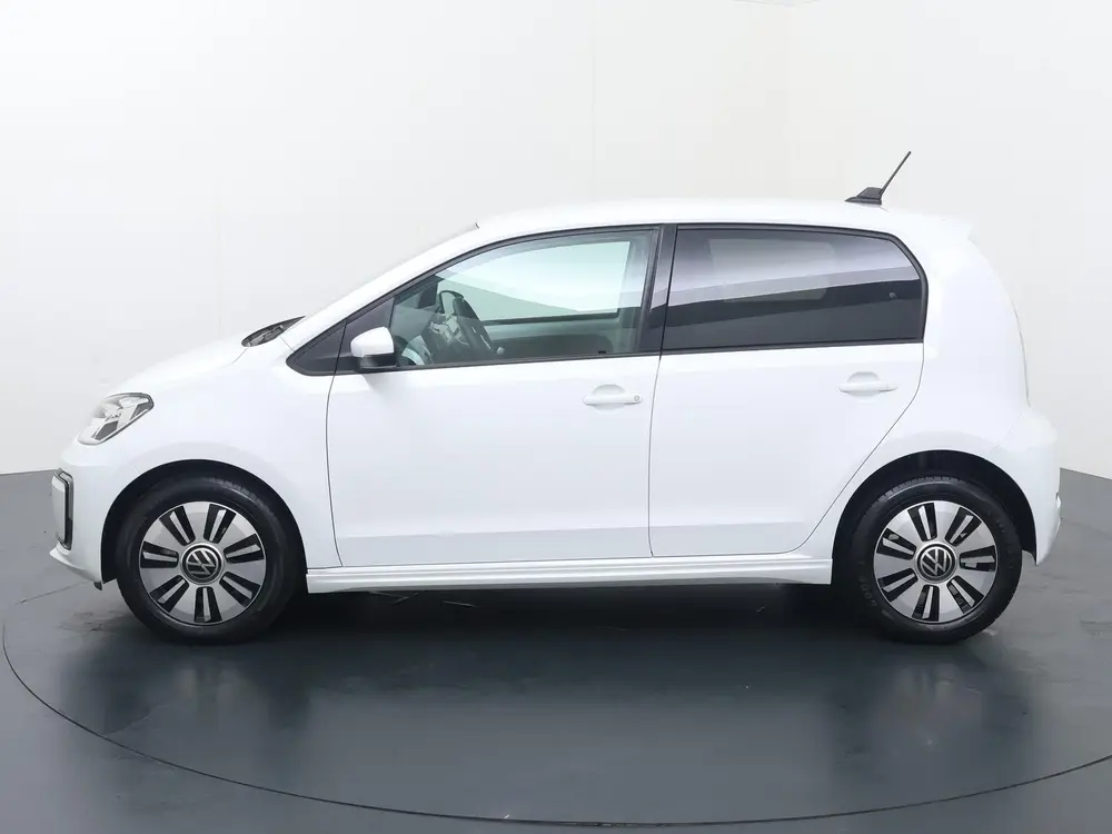 Volkswagen E-Up! e-up! | 83 PK | SoH 89% | Automaat | Achter uit 2022, foto 2