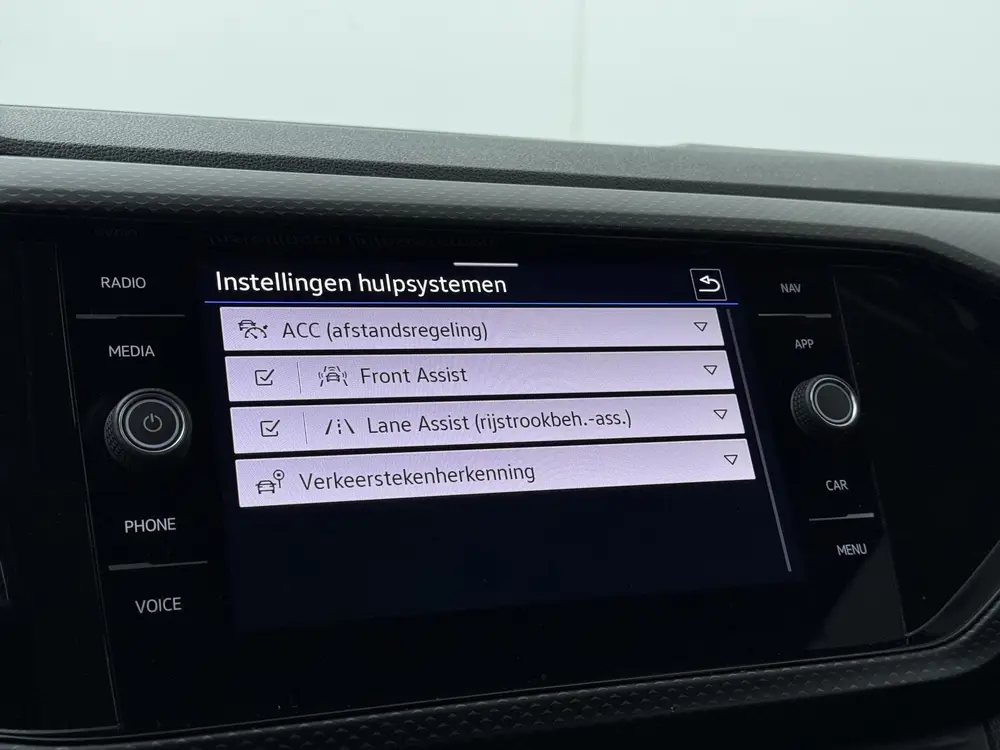 Volkswagen T-Cross 1.0 TSI Life | 95 PK | Adaptive cruise co uit 2022, foto 16
