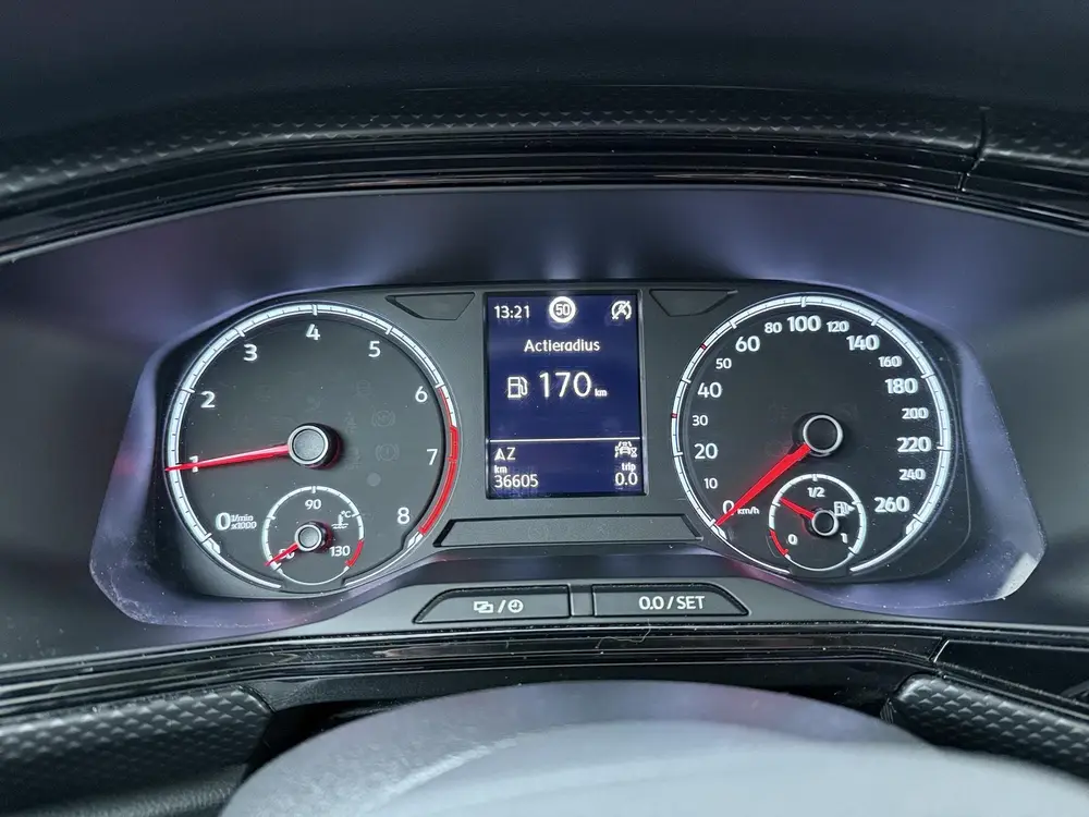 Volkswagen T-Cross 1.0 TSI Life | 110 PK | Trekhaak | Adapti uit 2022, foto 7