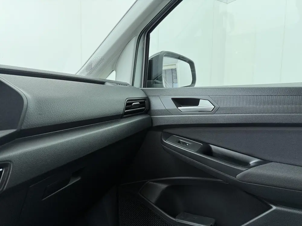 Volkswagen Caddy Life 1.5 TSI DSG uit 2023, foto 18