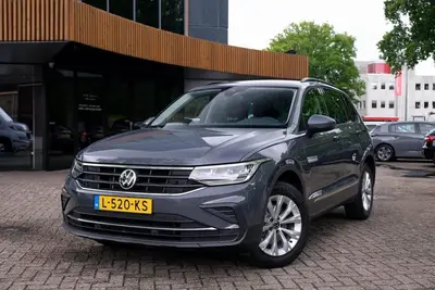 Volkswagen Tiguan 1.5 TSI Life|Rijklaar|ACC|Trekhaak|Carplay uit 2021