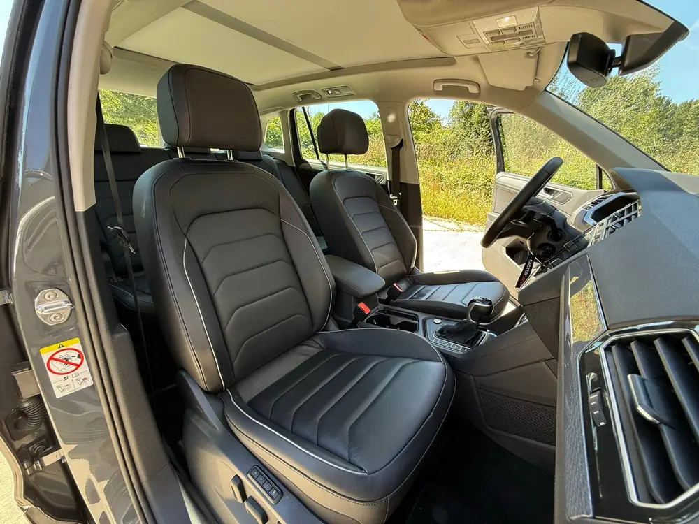 Volkswagen Tiguan 1.4 TSI eHybrid Volleder | PANO | Trekhaak uit 2022, foto 13