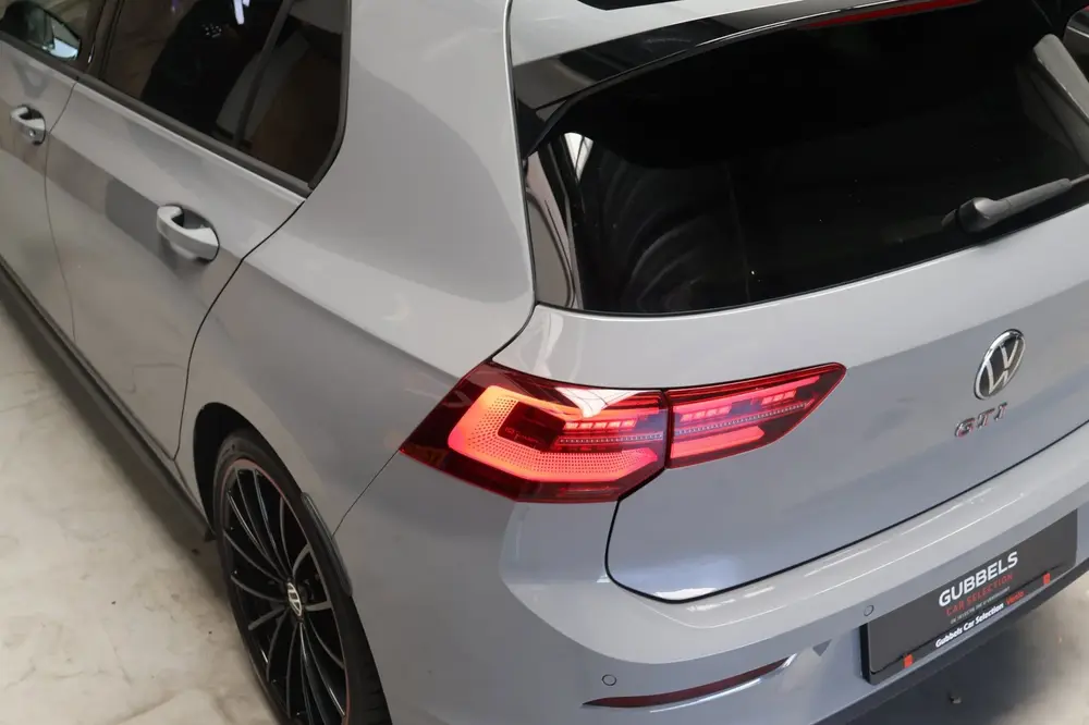 Volkswagen Golf 2.0 TSI GTI Clubsport 45 Jahre Editie Akrapo uit 2022, foto 12