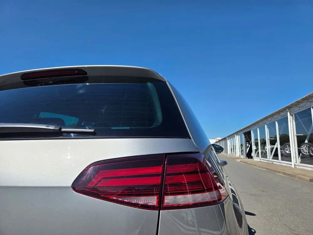 Volkswagen Golf TDI Highline + Automaat + DIGI DASH FACELIFT uit 2019, foto 19