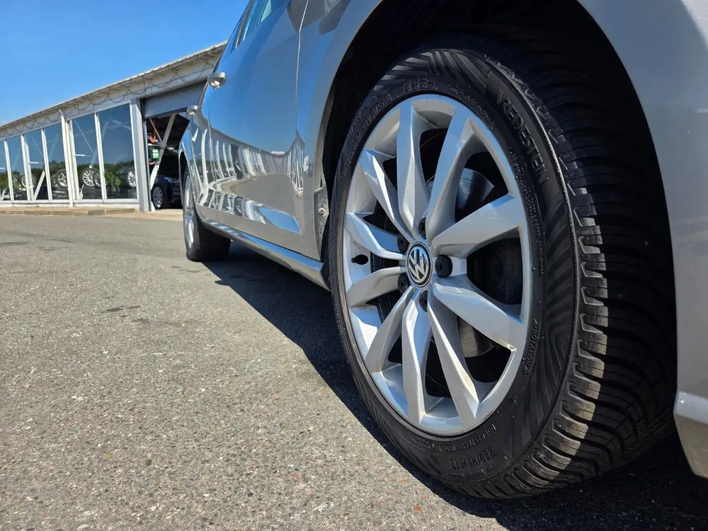 Volkswagen Golf TDI Highline + Automaat + DIGI DASH FACELIFT uit 2019, foto 9