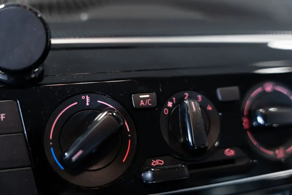 Volkswagen Up! 1.0 BMT move up! I AIRCO I BLEUTOOTH uit 2019, foto 18