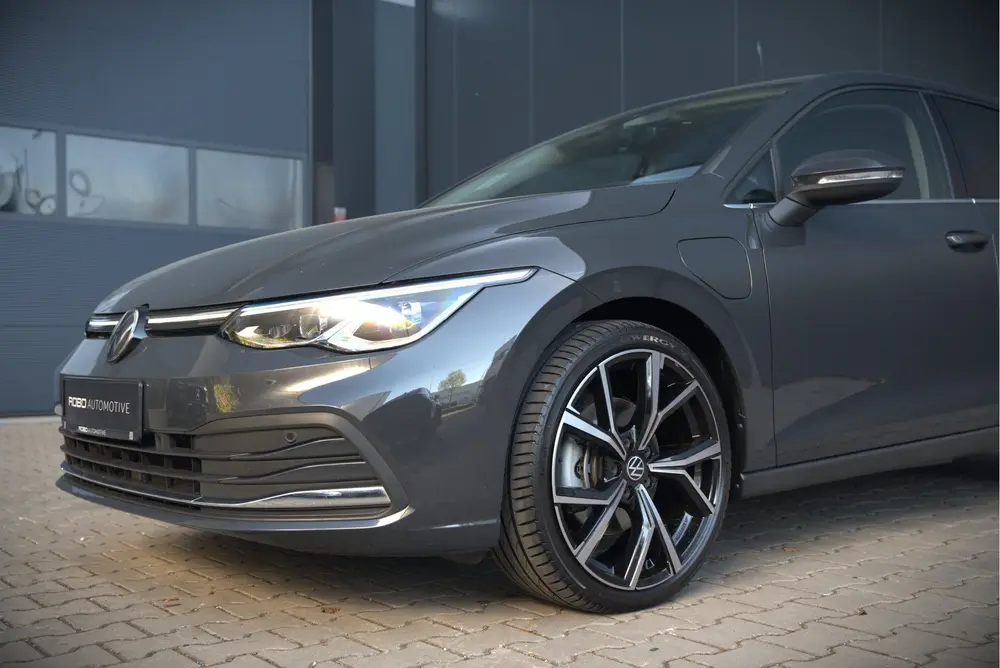 Volkswagen Golf 1.4 eHybrid Style | Memory seat | Massage | uit 2022, foto 16