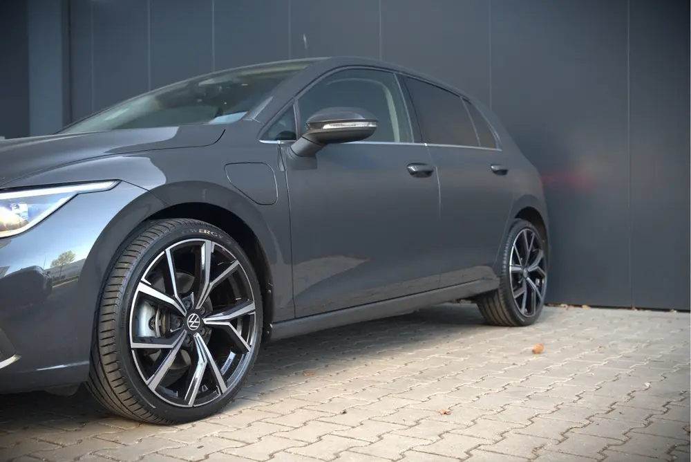 Volkswagen Golf 1.4 eHybrid Style | Memory seat | Massage | uit 2022, foto 17