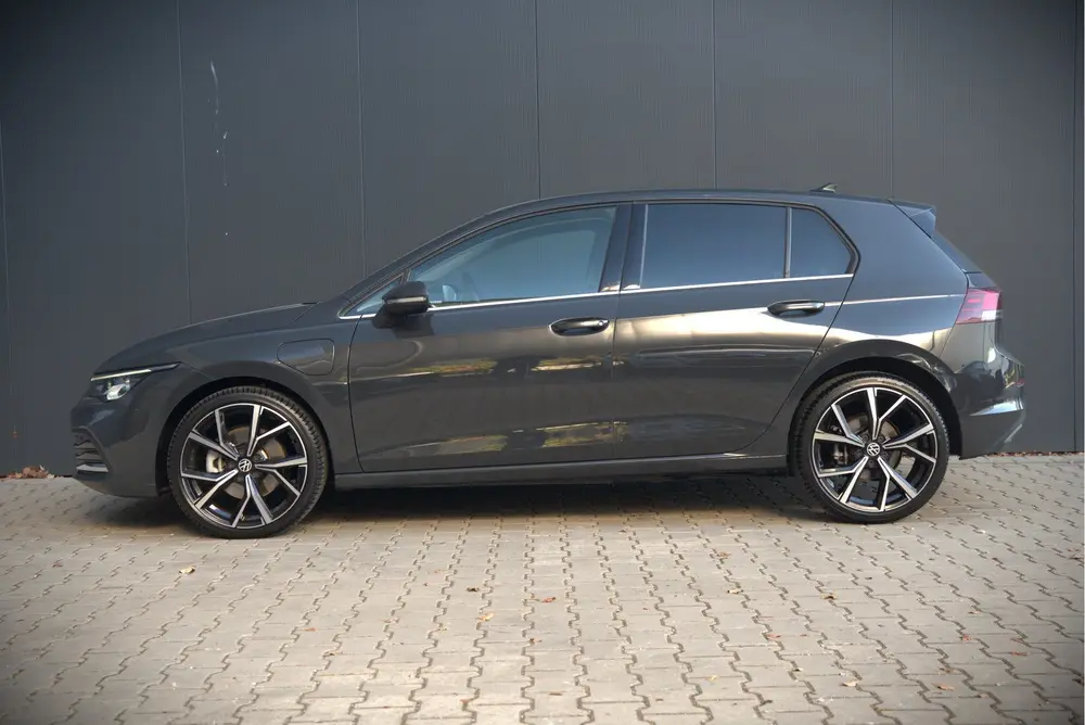 Volkswagen Golf 1.4 eHybrid Style | Memory seat | Massage | uit 2022, foto 9