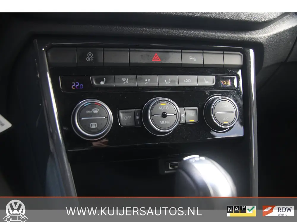 Volkswagen T-Roc 1.5 TSI Sport | DSG | Camera | ACC | Virtua uit 2019, foto 16