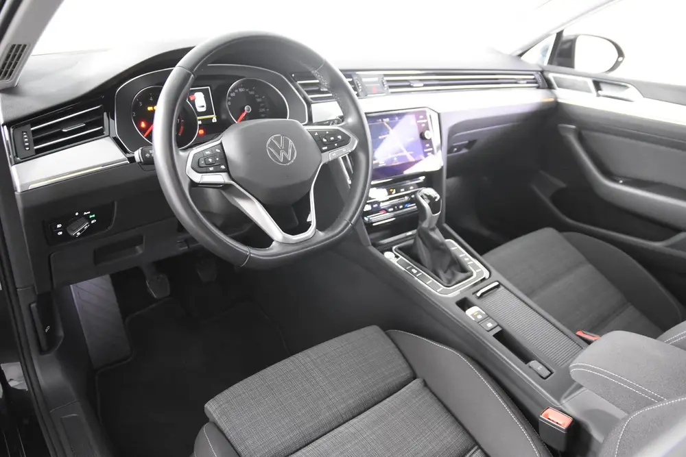 Volkswagen Passat Variant 1.5 TSi Style *1ste Eigenaar*Navig uit 2022, foto 2