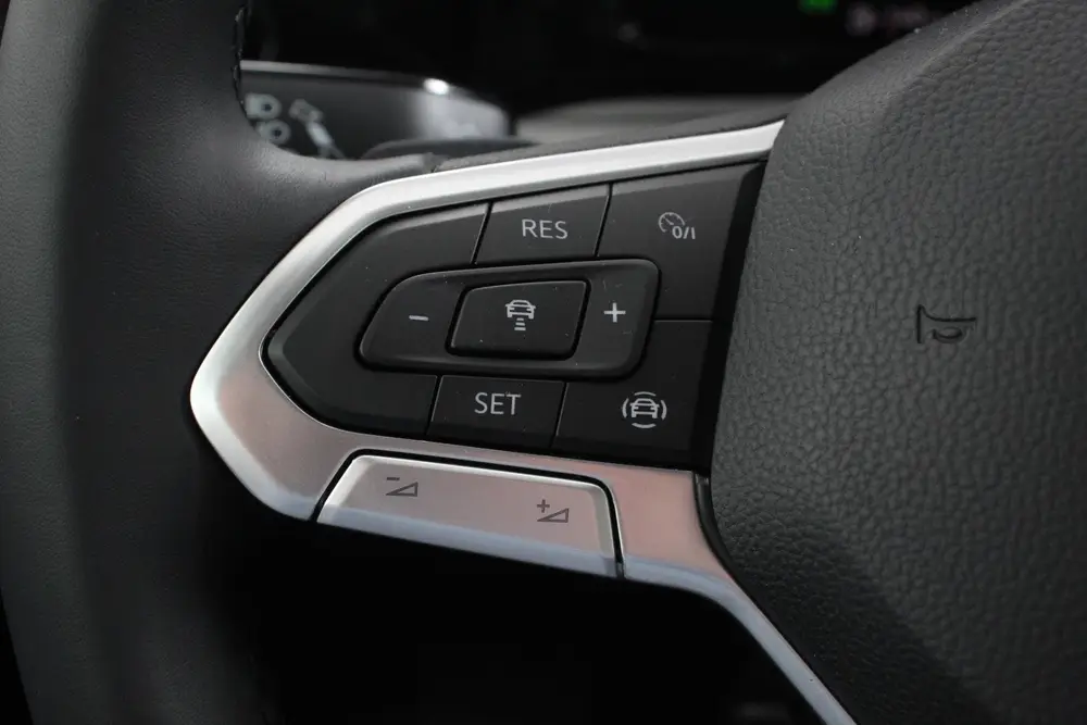 Volkswagen Golf 1.0 TSI 110pk Automaat Life Navigatie Climat uit 2021, foto 18