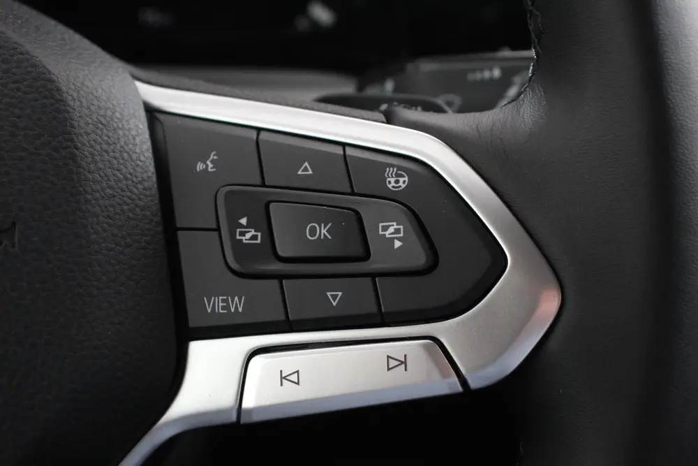 Volkswagen Golf 1.0 TSI 110pk Automaat Life Navigatie Climat uit 2021, foto 19