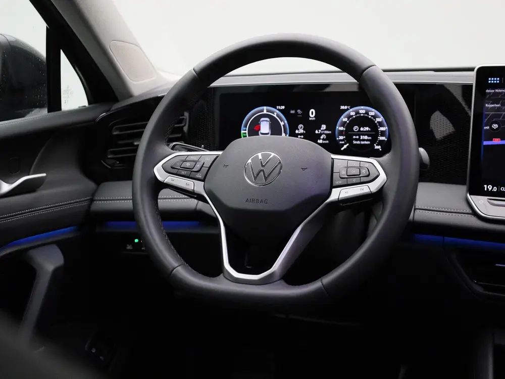 Volkswagen Tiguan 1.5 eHybrid Life Edition 204 PK | Panorama uit 2026, foto 10