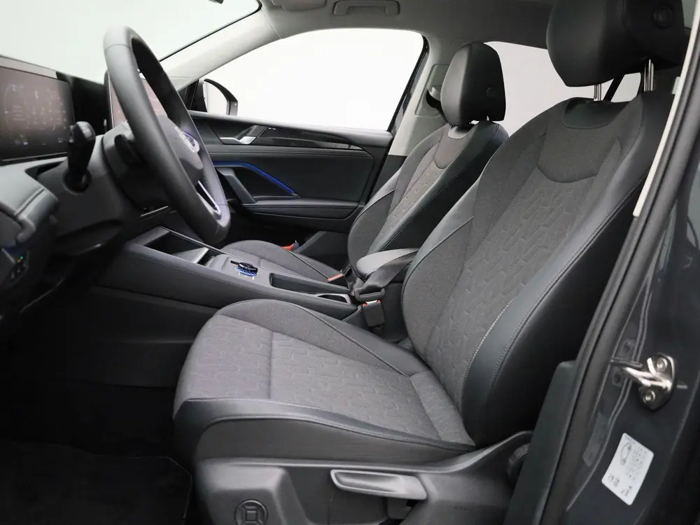 Volkswagen Tiguan 1.5 eHybrid Life Edition 204 PK | Panorama uit 2026, foto 11