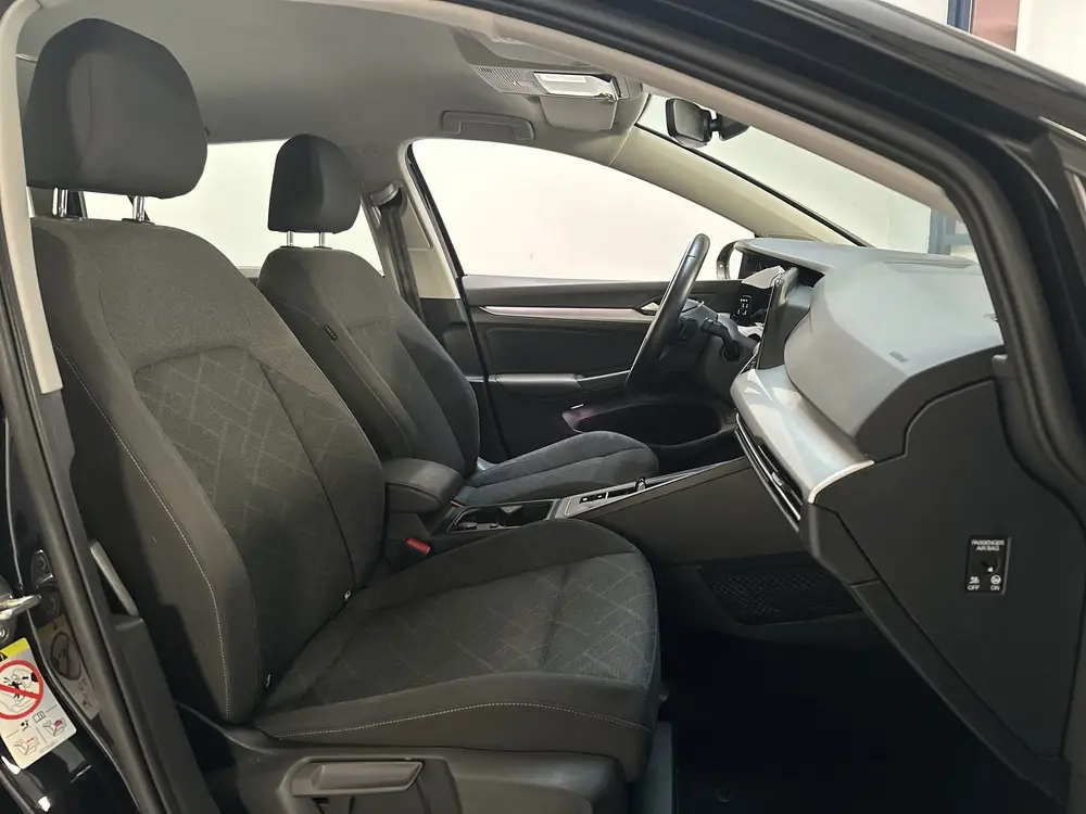 Volkswagen Golf Variant 1.0 eTSI DSG Life Virtual Cockpit Sf uit 2022, foto 5