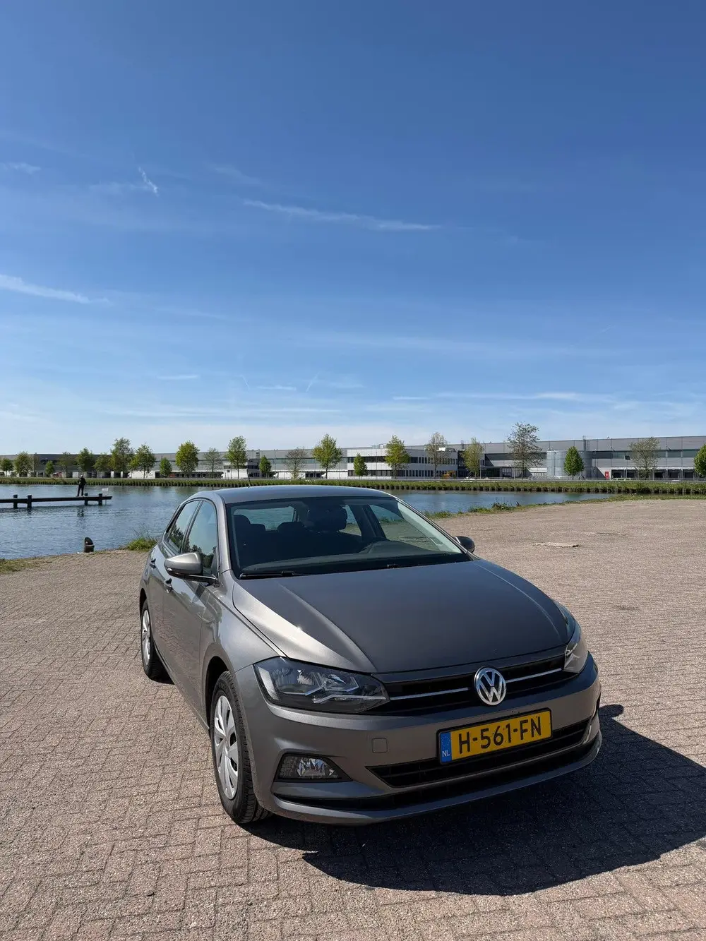 Volkswagen Polo 1.0 TSI 95pk 2020 Grijs uit 2020, foto 3