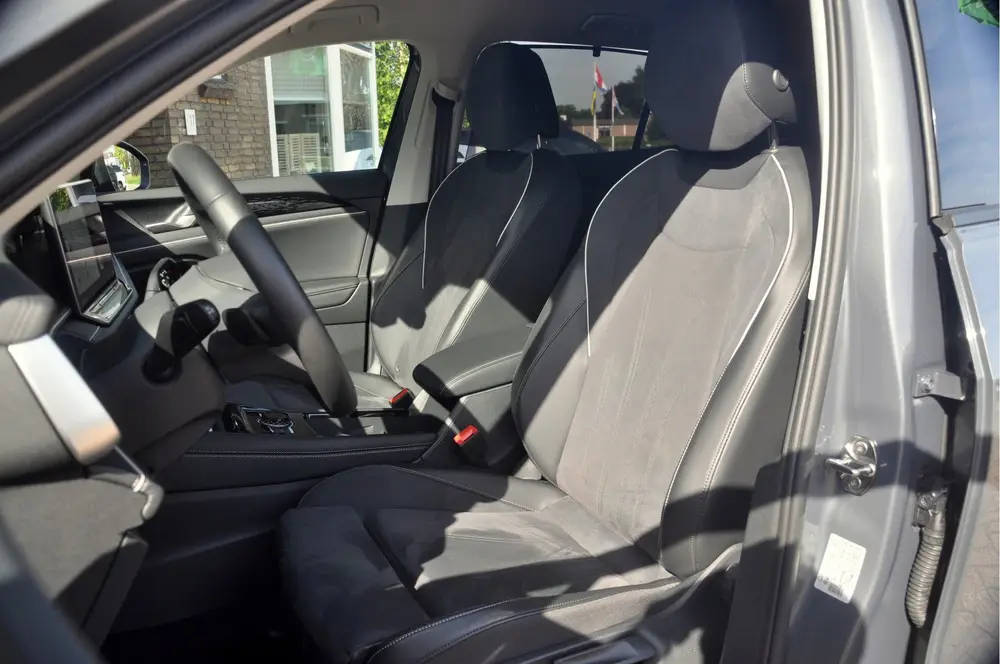 Volkswagen Tayron 1.5 eHybrid 204 PK Elegance | Matrix | Ada uit 2025, foto 3