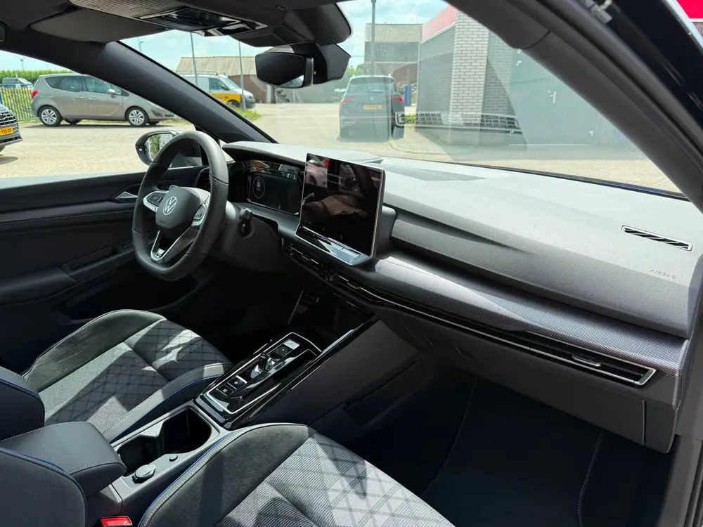 Volkswagen Golf 1.5 eTSI R-Line Edition NIEUW! uit 2026, foto 13