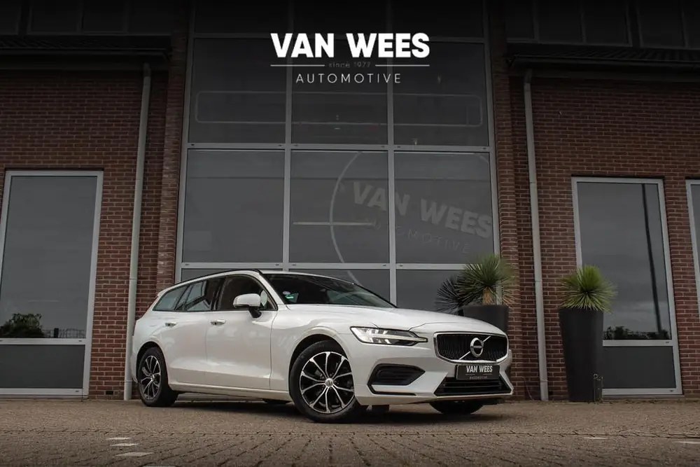 Volvo V60 2.0 B3 Momentum Advantage | 1e eigenaar | BTW auto uit 2022